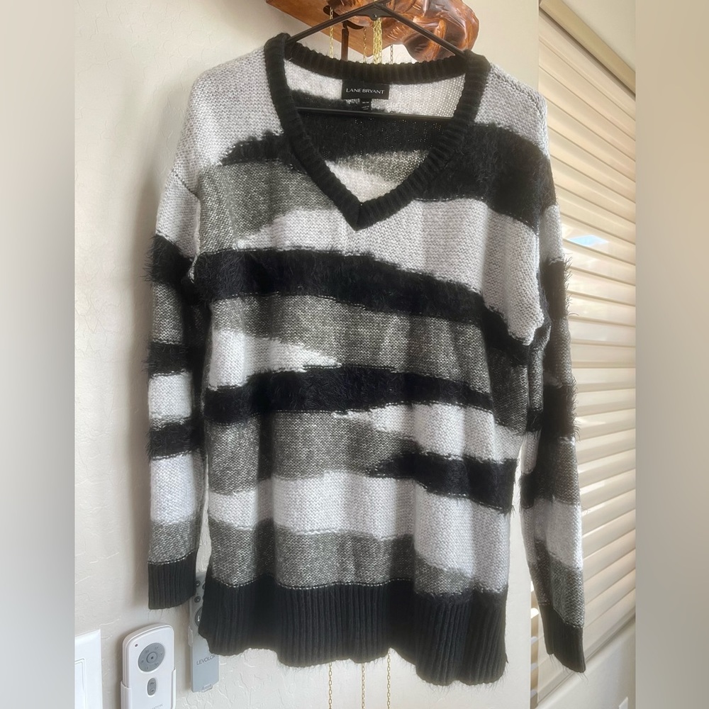 Lane Bryant Sweater Size 14/16